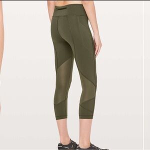 Lululemon  Pace Rival Crop full-on Luxtreme 22" in Dark Olive Green size 6